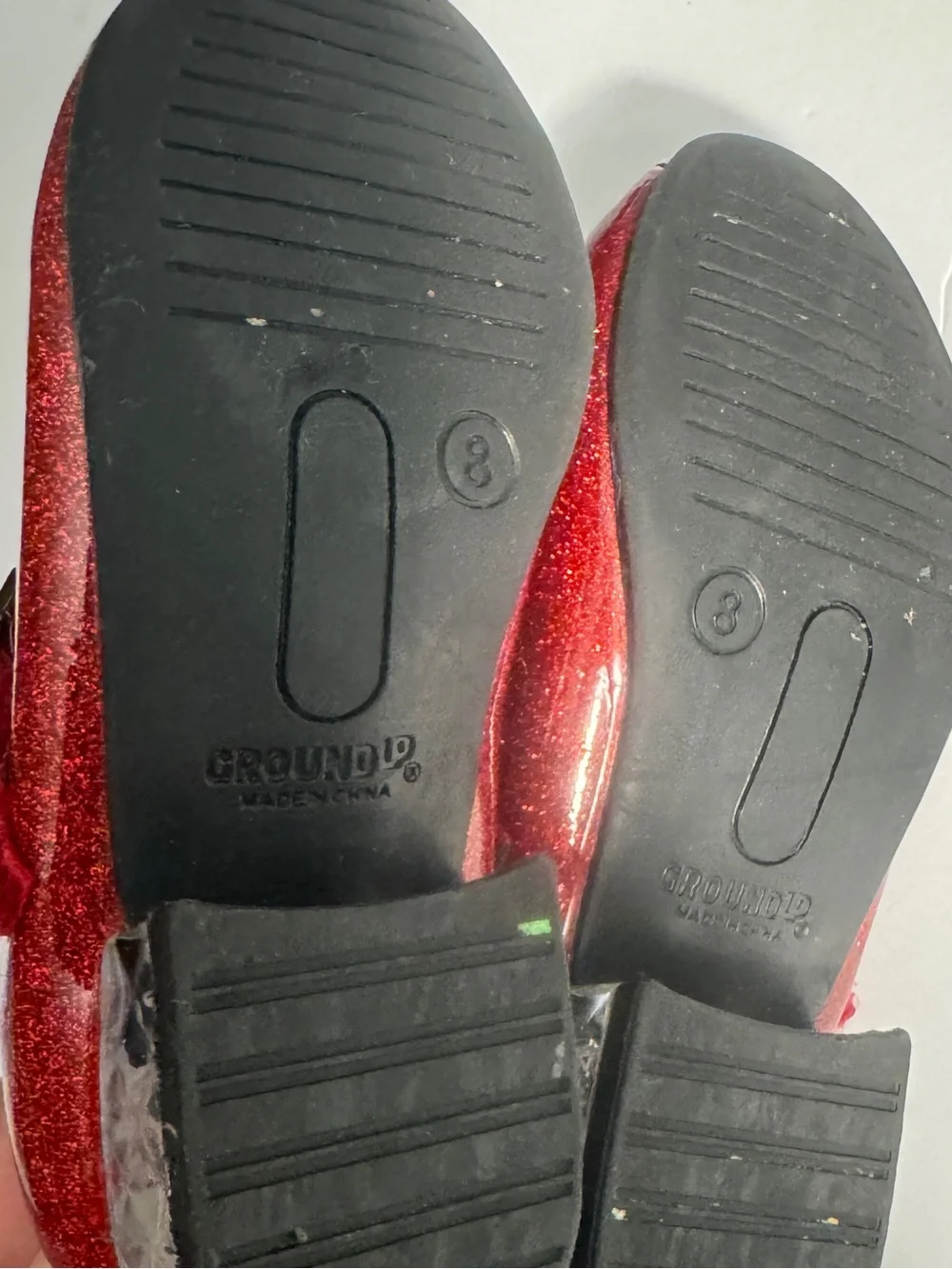 Cynthia Rowley Light-up shoes; . Red Glitter size 8